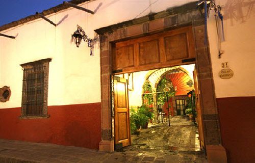 לינה וארוחת בוקר סאן מיגל דה אלנדה Casa Carmen מראה חיצוני תמונה