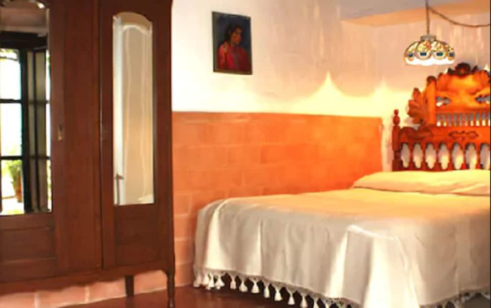 לינה וארוחת בוקר סאן מיגל דה אלנדה Casa Carmen מראה חיצוני תמונה